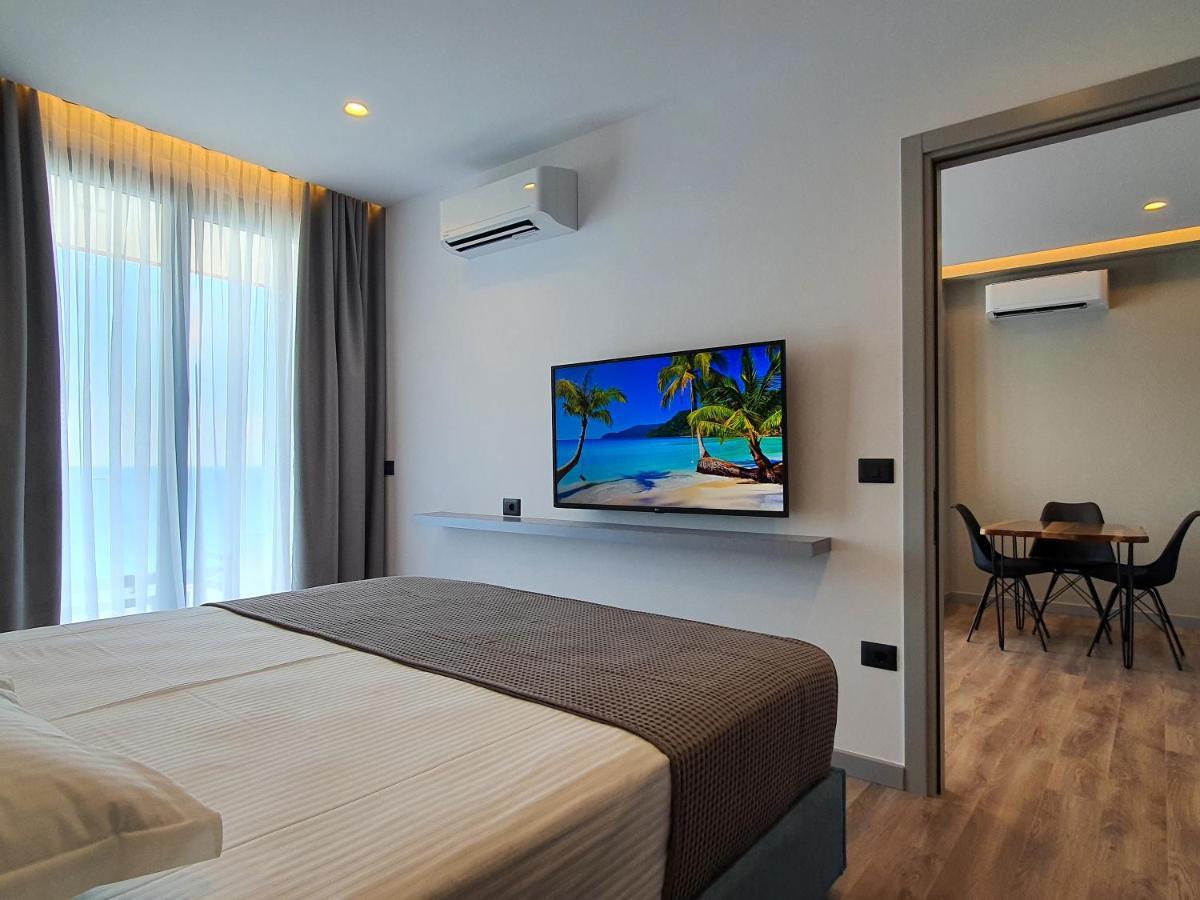 Lookout Apartments Sarandë Buitenkant foto