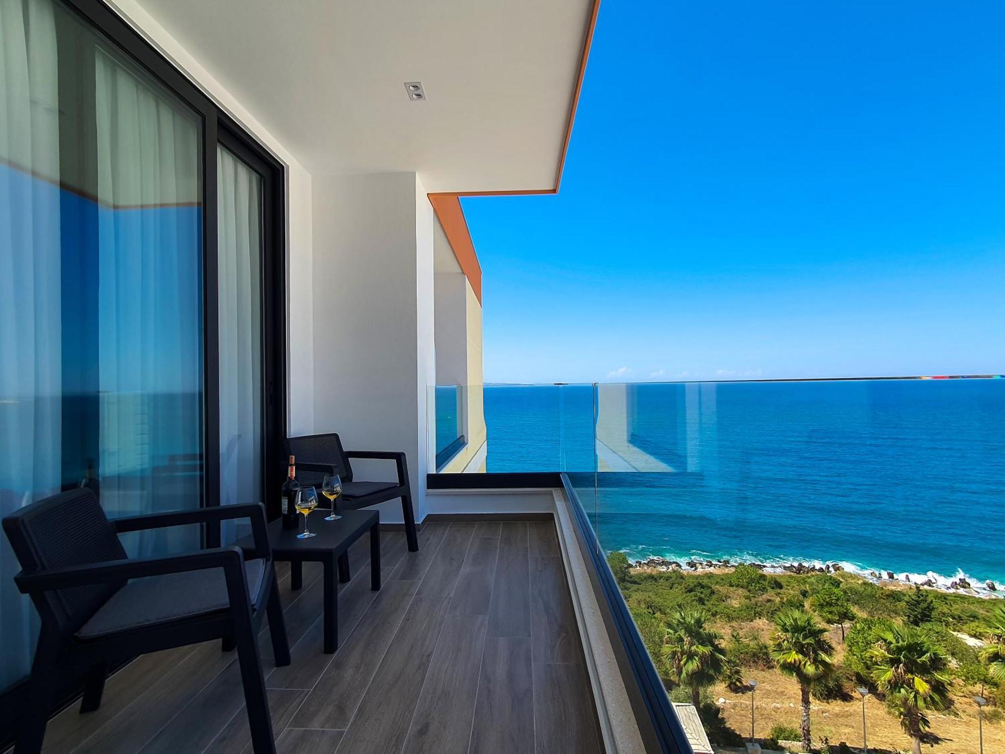 Lookout Apartments Sarandë Buitenkant foto