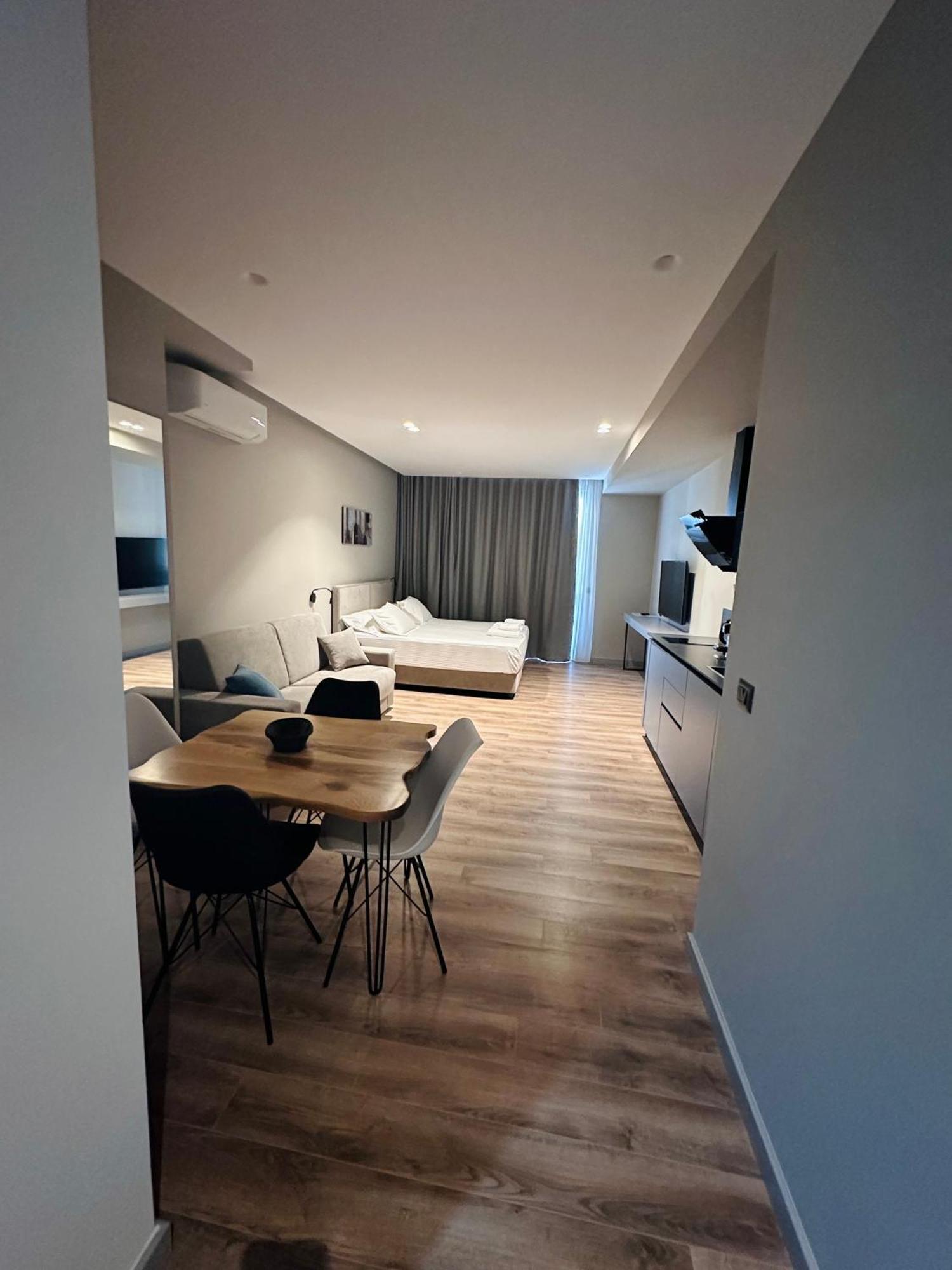Lookout Apartments Sarandë Buitenkant foto