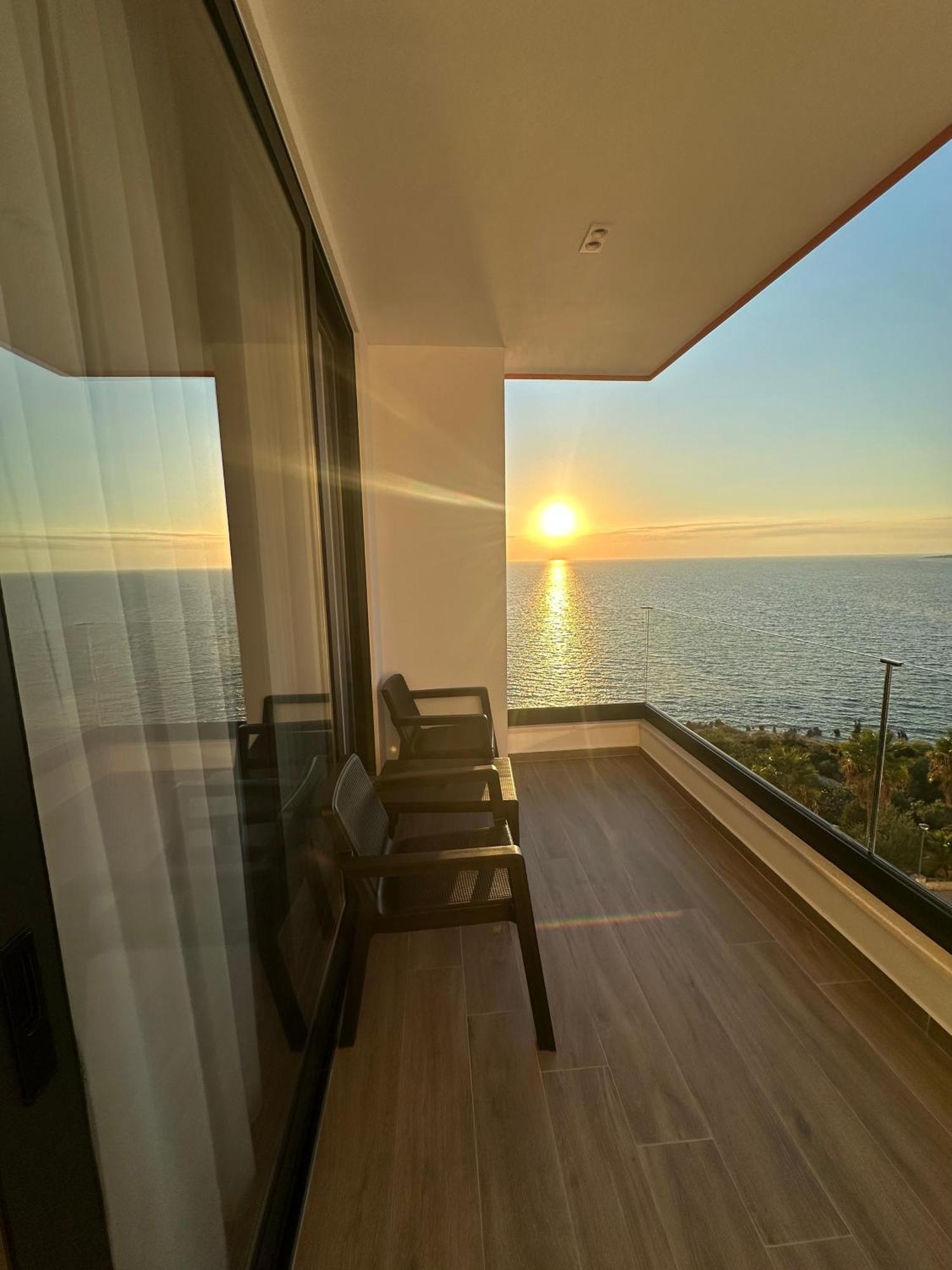 Lookout Apartments Sarandë Buitenkant foto